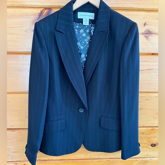 Jones New York Blazer Suit  Size 12 Women Long Sleeve Stripe NWT - Picture 1 of 3